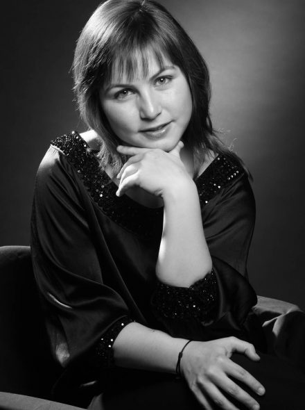 LAURA SIBELLA