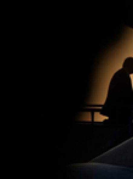 SANS DOUTE L’HUMANITÉA-T-ELLE L’HABITUDE D’ÊTREDIRIGÉE PAR DES IMBÉCILES