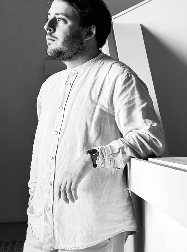 Florian KINIQUES expose à Calvi