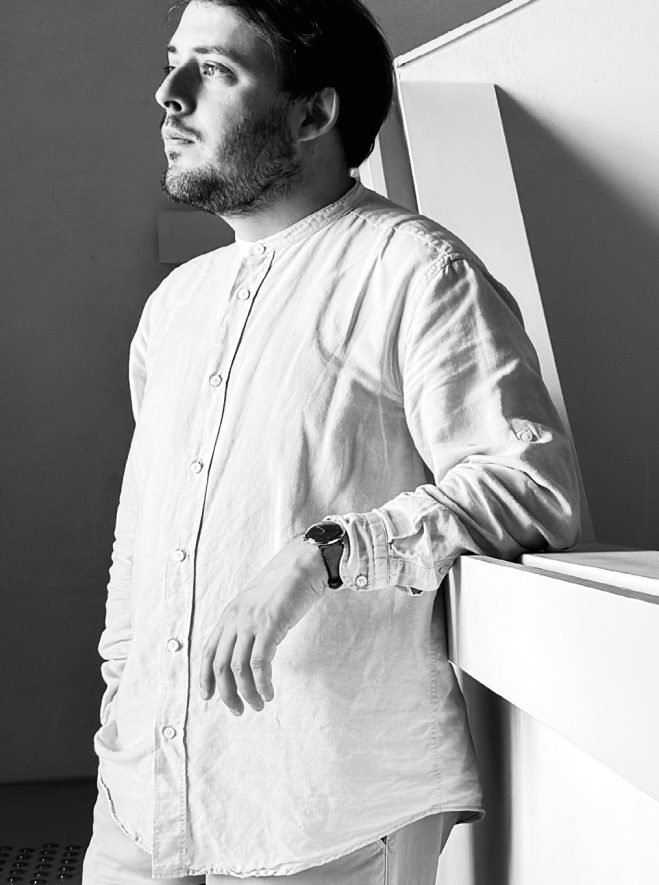 Florian KINIQUES expose à Calvi