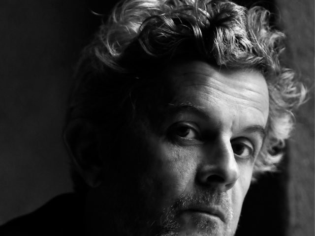 THIERRY DE PERETTI JOUE REGGIANI