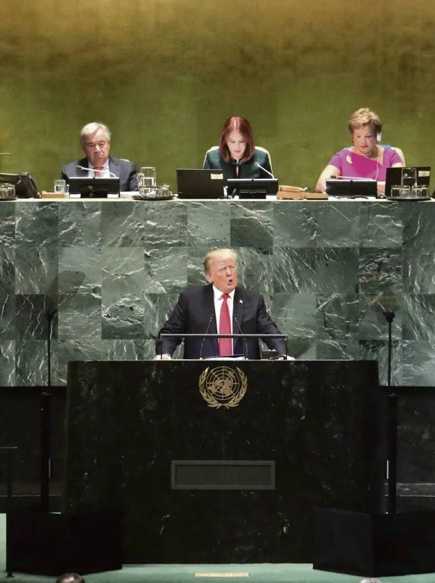 VISITE à la maison DES FOUS