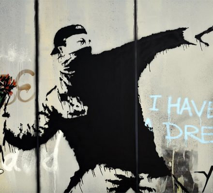 LES CHEVEUX  ET LA PENSÉE AU VENT